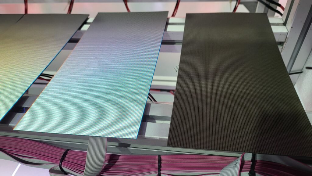 Indoor LED Screen Manufacturer, Supplier Pitch + COB/GOD ( Alu. Die.)